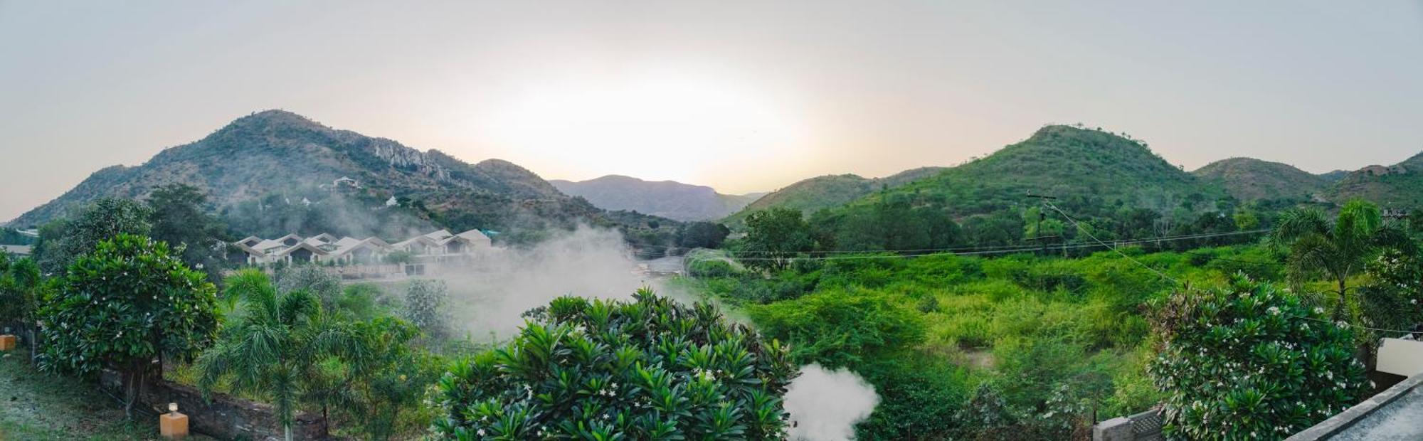Udai Nature Valley Resort - A Peace Full Farmhouse Resort Удайпур Экстерьер фото