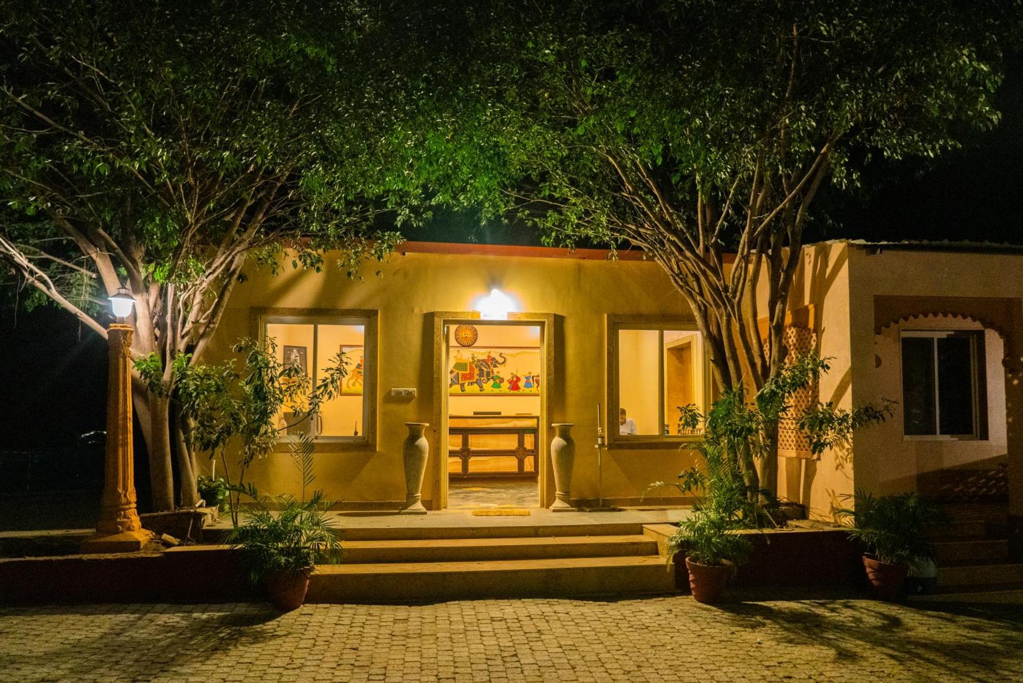 Udai Nature Valley Resort - A Peace Full Farmhouse Resort Удайпур Экстерьер фото